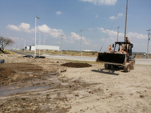 se realiza prueba de proceso con homogenizacion de material con agua solamente.