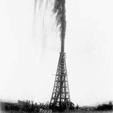 Texas Spindletop gusher drilled