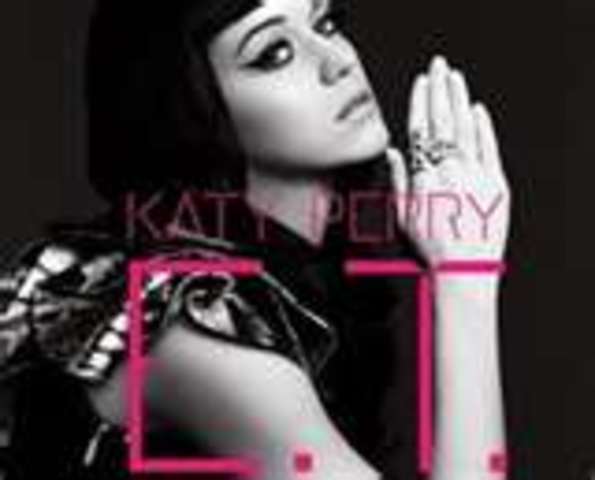 Young star becomes famous with a crazy song.