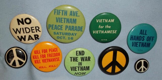 Peace buttons