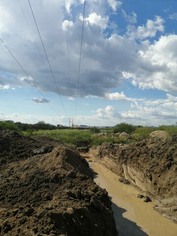 se retoman trabajos de excavacion en el nuevo trazo del canal de riego