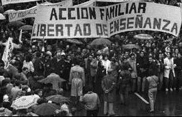 Ley Orgánica por la que se regula el Estatuto de Centros Escolares (LOECE)