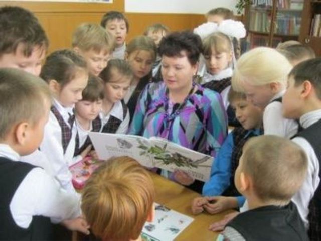 Гориллы так похожи на людей или как мы принимали участие в международном Дне Чтения