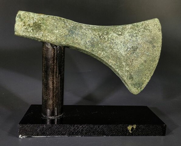 hacha (edad de bronce)