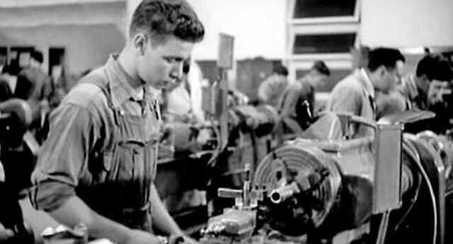 Promoción de la Escuela Media, para la clase media (época del Peronismo)