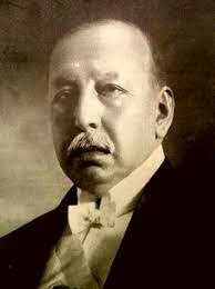 Presidente: Victorino de la Plaza