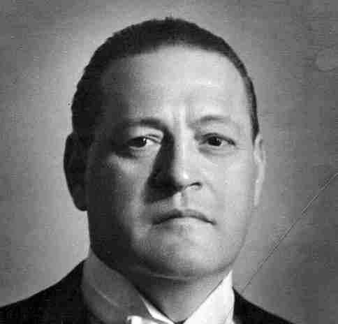 Presidente: Roberto M. Ortiz