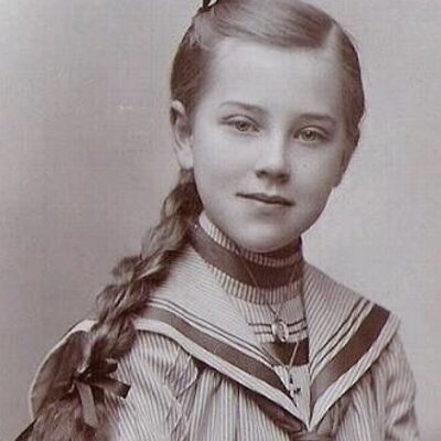 Timeline: Elizabeth Yougson