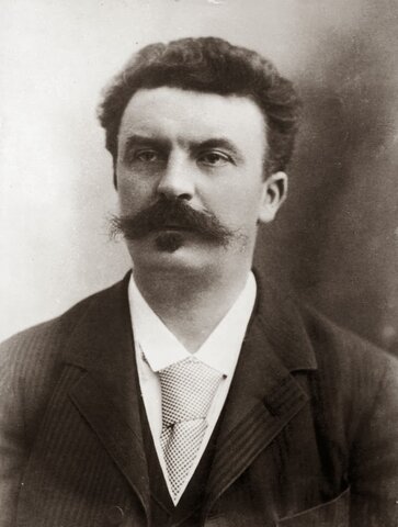Guy de MAUPASSANT