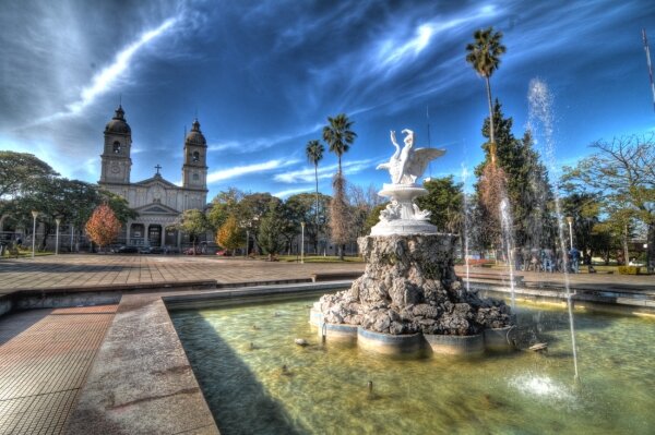 Plaza de los Treinta y Tres.