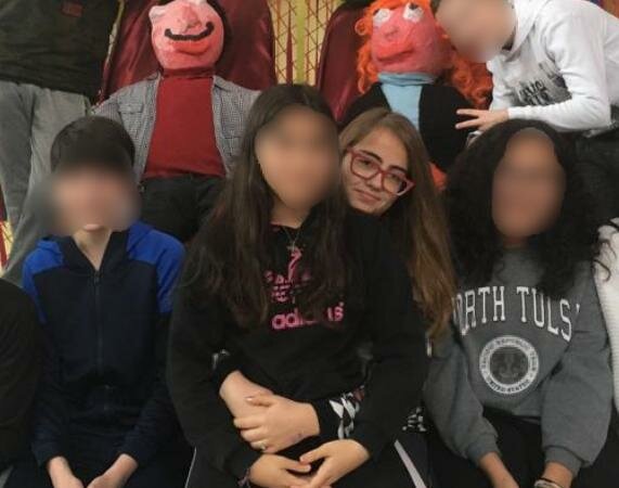 primer dia en el nuevo colegio (14 años)