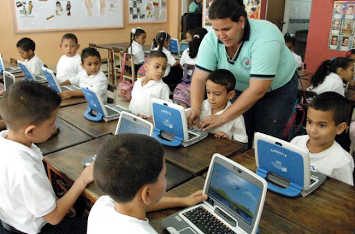 Constructivismo: Teoría de la Computadora de David Jonnasen