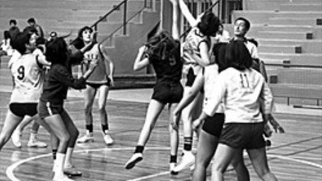 Primer equipo femenil oficial formado