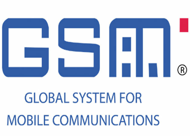 World Wide Web y El GSM 1990-