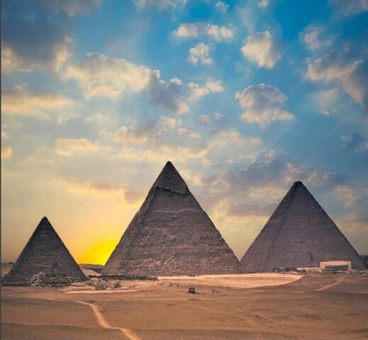 Inizio costruzione necropoli di Giza