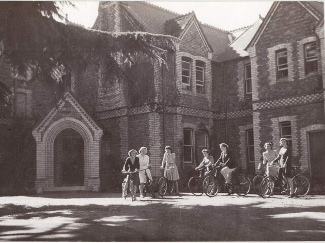 Jane Austen goes to school