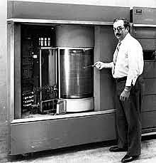 LANZAMIENTO DE IBM 205 RAMAC