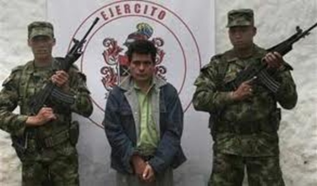 EL GUERRILLERO GUSTAVO ANIBAL ESCAPA DE LA CARCEL