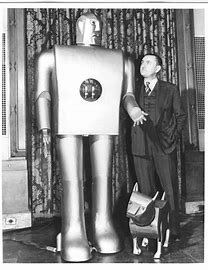 Nacimiento del primer Robot Humanoide.