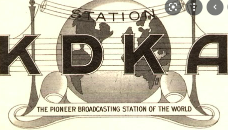 KDKA goes on the air from Pittsburgh