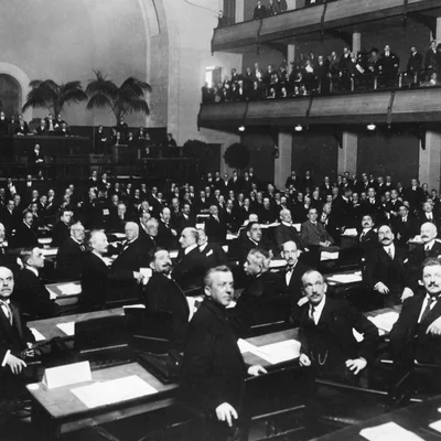 Timeline: The League of Nations and International Relations in the 1920's (Abdul Husein)