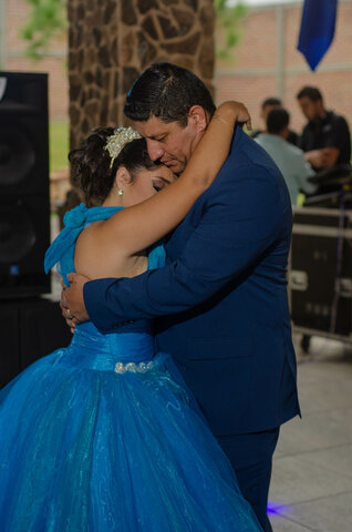 Comienzo la preparatoria y celebro mis XV años