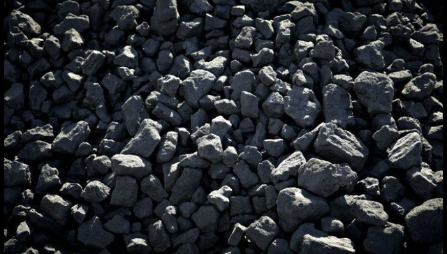 Se descubre el carbón de coque por Abraham Darby