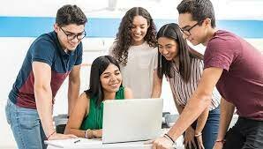 CURSAR EL PENÚLTIMO AÑO DE CARRERA EN LA UPC