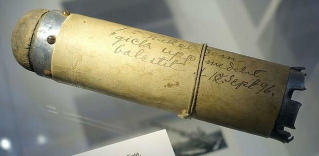 Alfred Nobel inventa la dinamita.