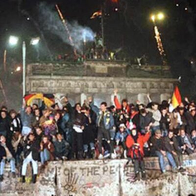 Timeline: Vom Kriegsende bis zur Wiedervereinigung Deutschlands (1945/1990)
