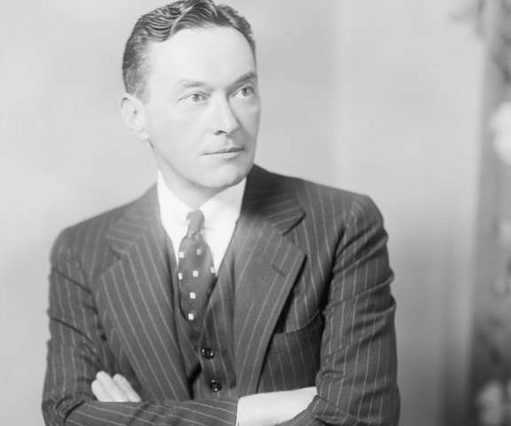 Lippmann's critique in the New York Herald Tribune