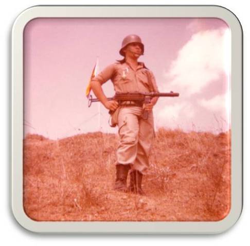 Obligación de cualquier varón español.No existe la mili sustitutoria.