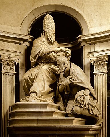 Carlos I es coronado emperador y rey de Italia en Bolonia por el Papa Clemente VII