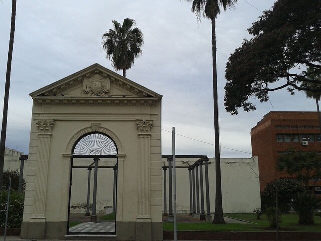 Columnata de la Jefatura Vieja