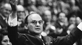 Timeline: Modelo de desarrollo compartido 1970- 1976