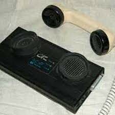 BELL konpainiak lehen modema sortu