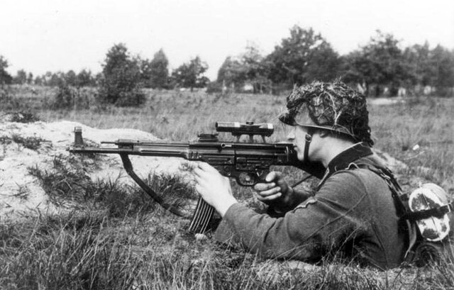 Sturmgewehr 44/ MP44