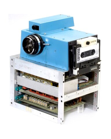 Primera cámara digital