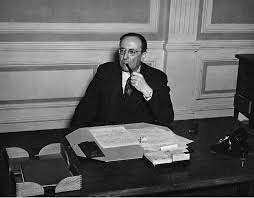 Teoría Sir James Chadwick