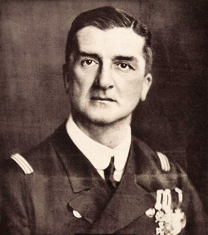 Horthy bevonul Pestre