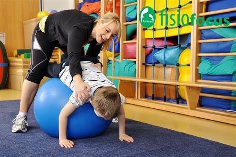 Se crea la especialidad de fisioterapia por el Decreto del 26 de julio con la denominación de ayudante en fisioterapia.