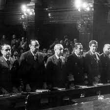 decretos 157/83 y 158/83