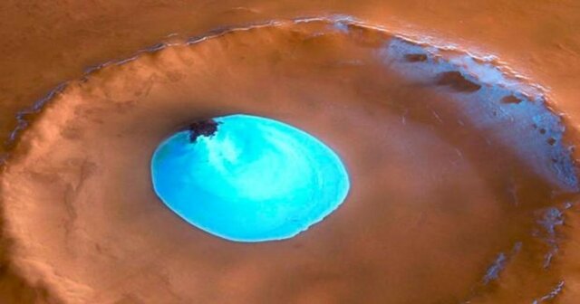 Shiaparelli observa a los canales de Marte.