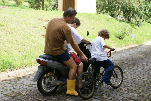Aprendendo a andar de bicicleta