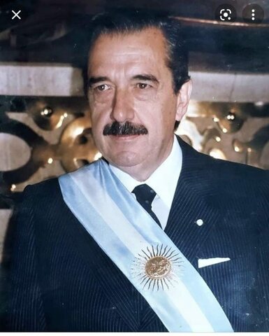 RAUL RICARDO ALFONSIN PRESIDENTE DE LA REPUBLICA ARGENTINA