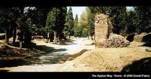 Calzada A lo largo de la costa