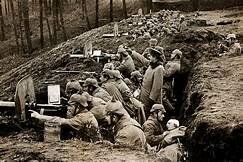 Inici de la Primera Guerra Mundial. Imperi Otomà suneix a Alemanya i Àustria.