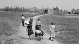 Timeline: GOBIERNOS DE POST-GUERRA  SOCIALISMO MILITAR