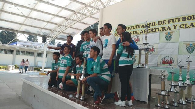 PRIMER LUGAR EN TORNEO DE FÚTBOL