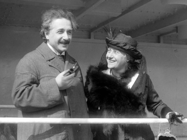 Es casa amb Elsa Einstein